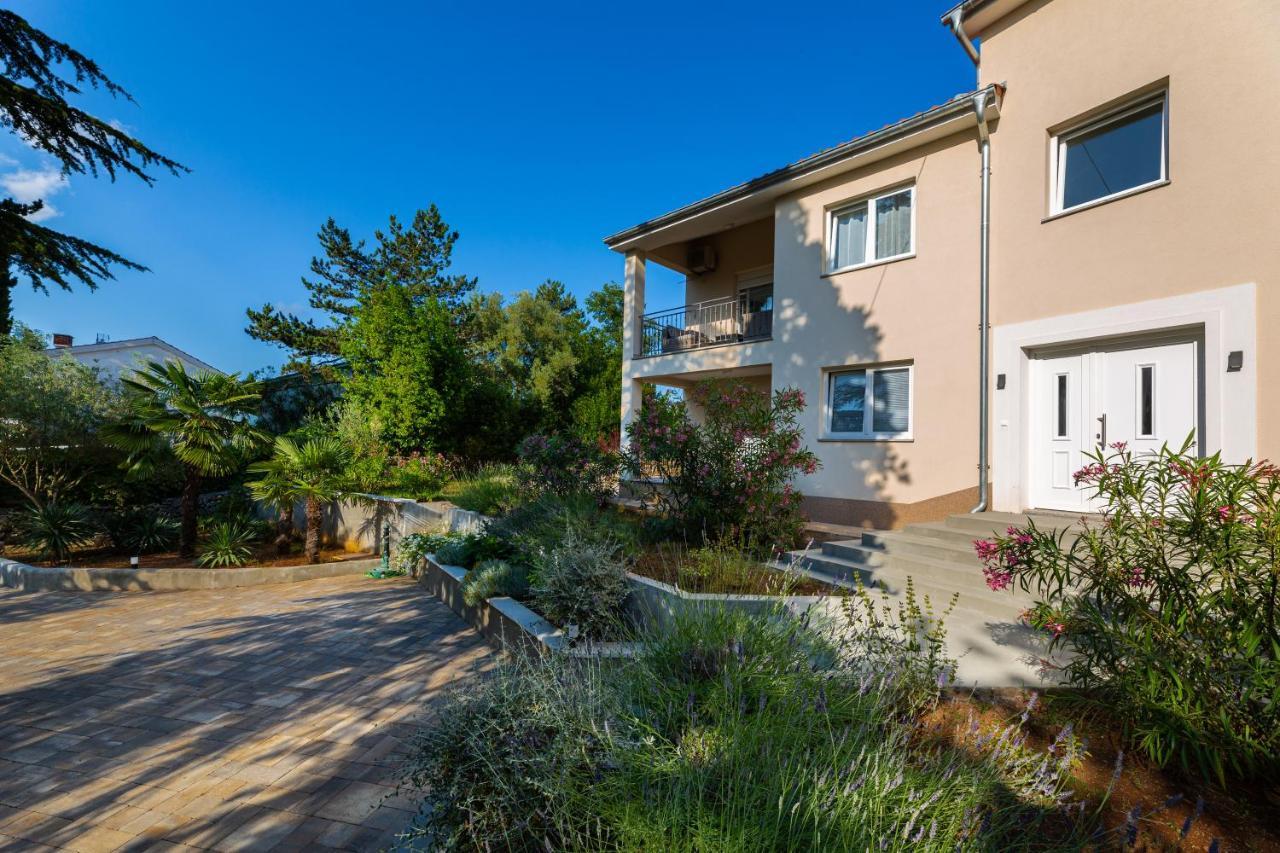 Apartment Nada 1 Malinska Exterior photo