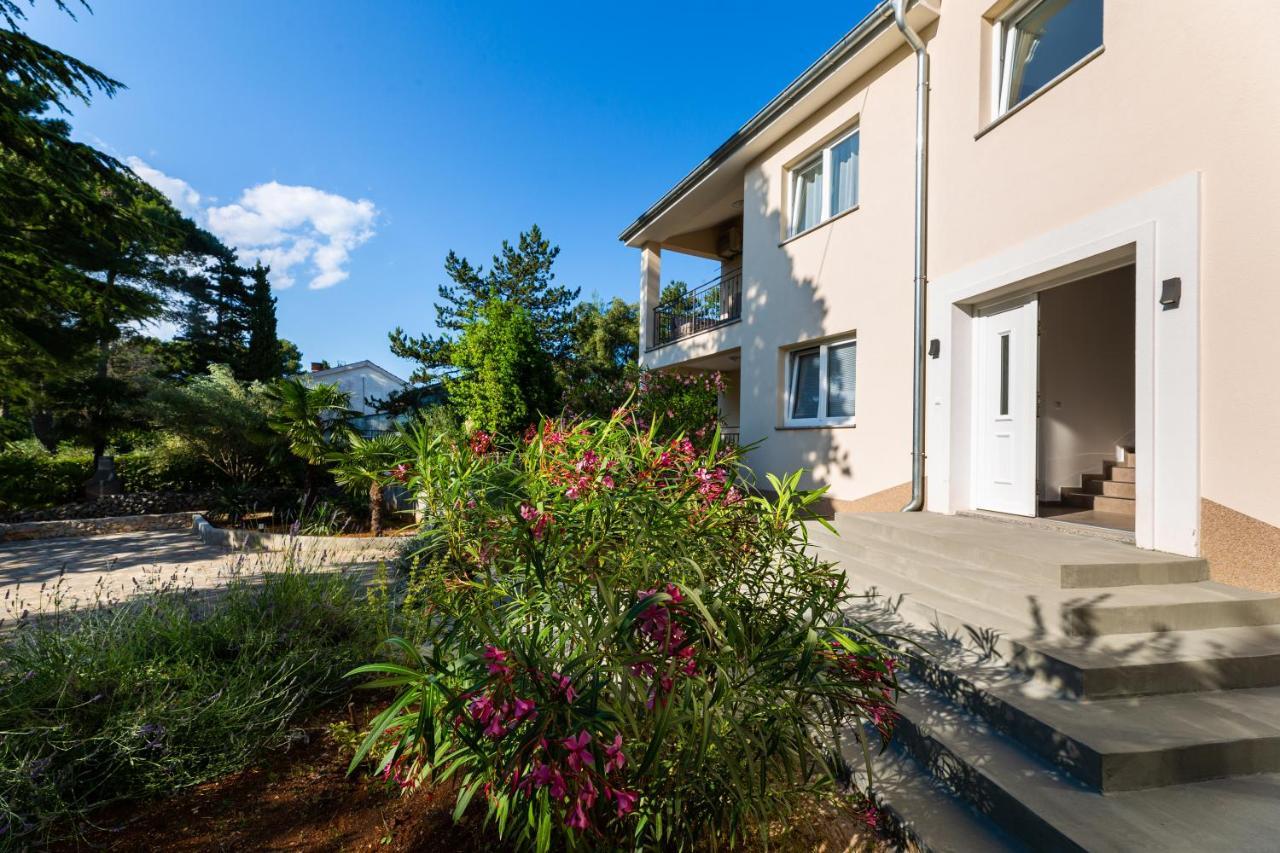 Apartment Nada 1 Malinska Exterior photo