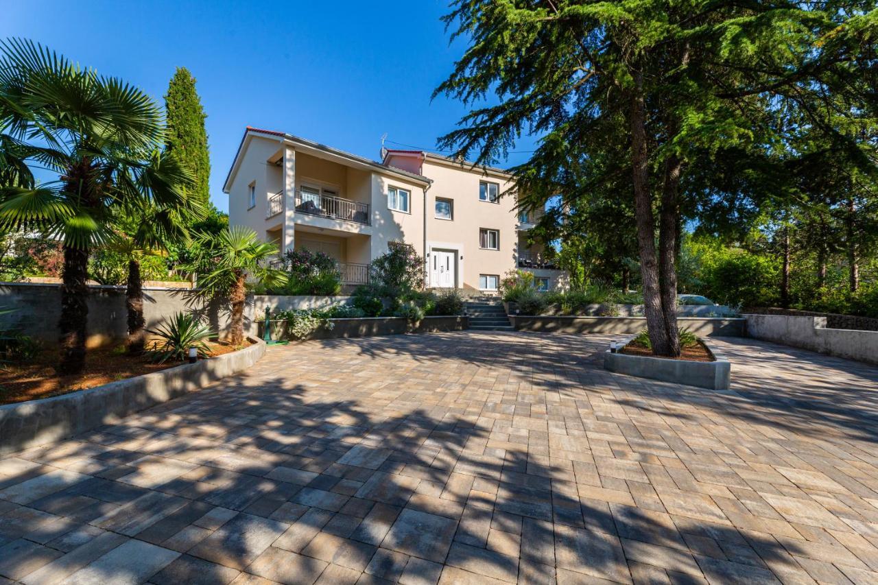 Apartment Nada 1 Malinska Exterior photo